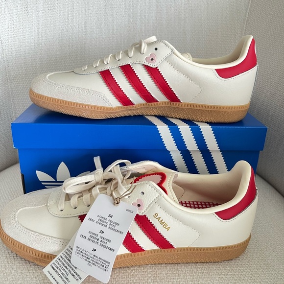 Adidas Originals Samba OG Heart Sneakers - Picture 5 of 9